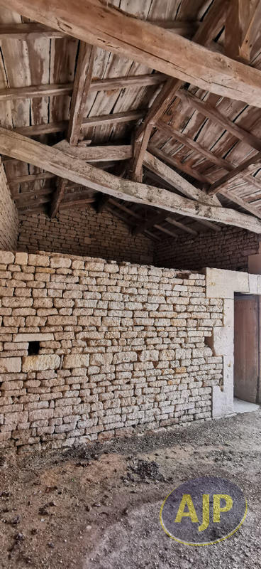 Maison - 275 m² - 6 pièces