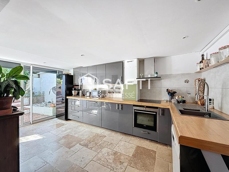 Maison - 90 m² - 3 pièces