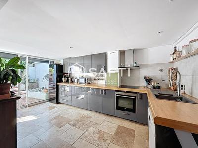 Maison - 90 m² - 3 pièces