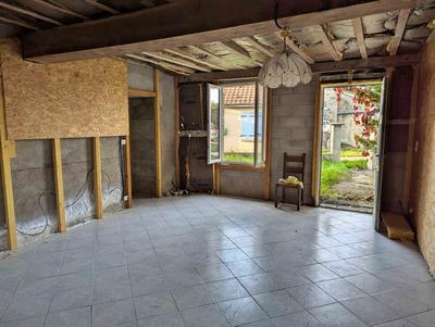 Maison ancienne - 300 m² - 7 pièces