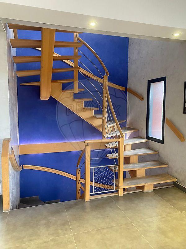 Local commercial - 263 m² - 12 pièces