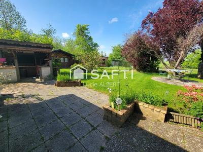 Propriété - 203 m² - 8 pièces