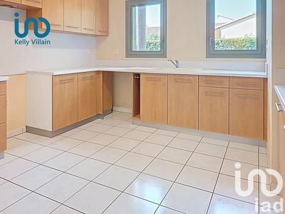 Maison - 102 m² - 4 pièces