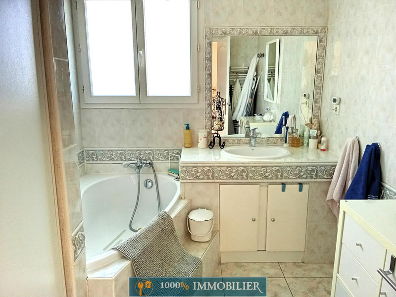 Appartement - 75 m² - 3 pièces