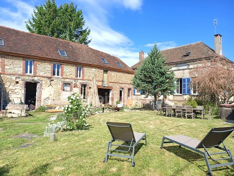 Maison - 140 m² - 5 pièces