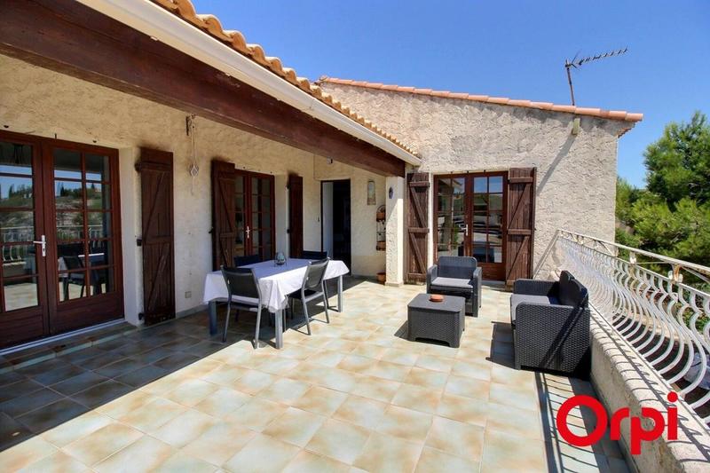 Villa - 184 m² - 6 pièces
