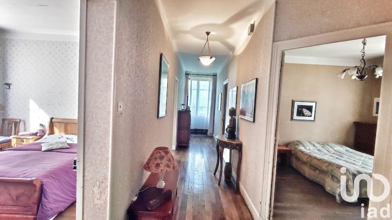 Maison - 240 m² - 11 pièces