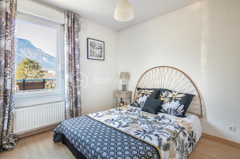 Appartement - 86 m² - 4 pièces