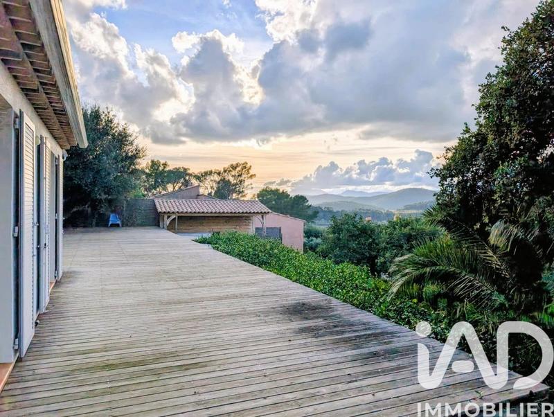 Maison - 125 m² - 5 pièces