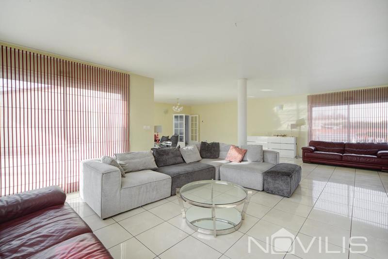 Maison - 188 m² - 5 pièces