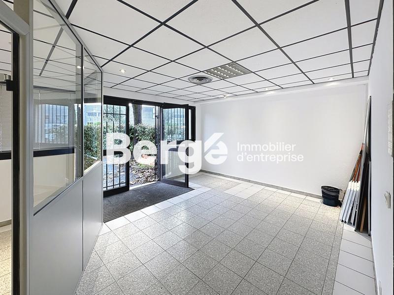 Bureau - 144 m²