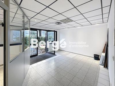 Bureau - 144 m²