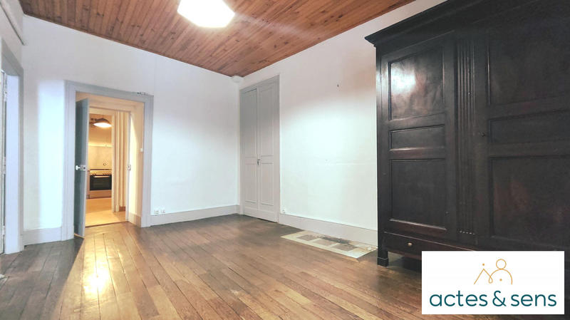 Appartement - 101 m² - 4 pièces