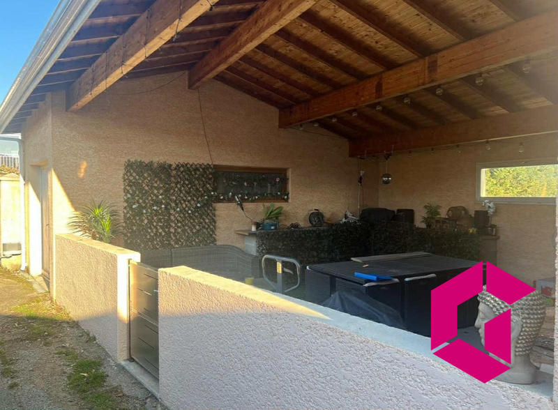 Maison ancienne - 290 m² - 8 pièces