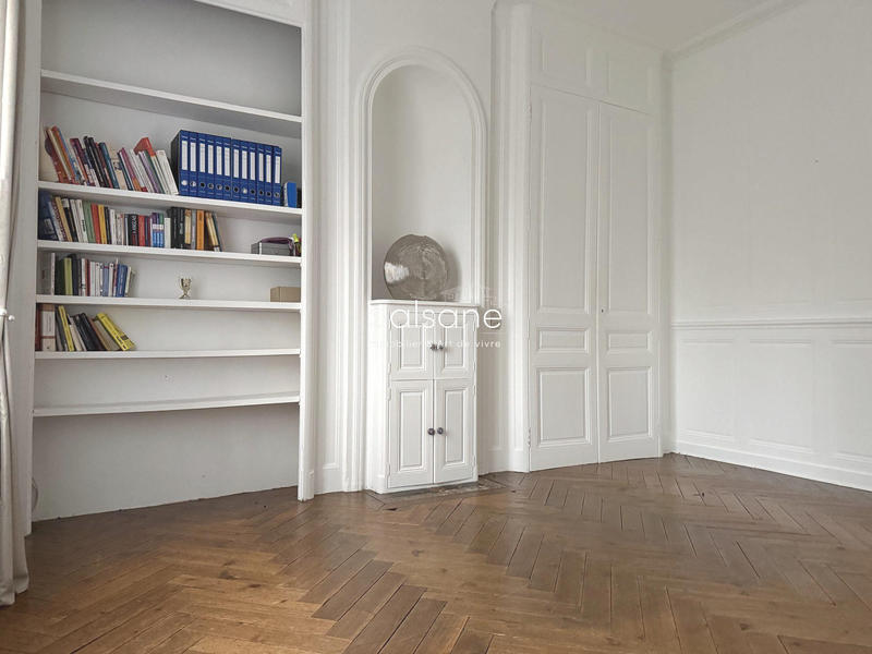 Maison - 152 m² - 6 pièces