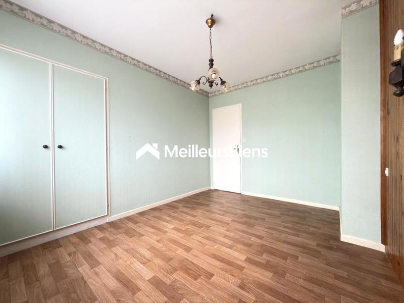 Propriété - 84 m² - 4 pièces
