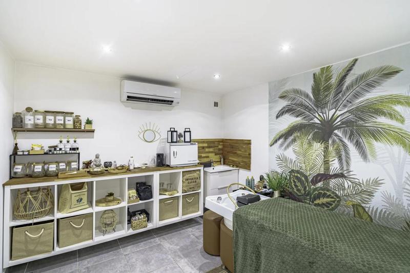 Demeure - 340 m² - 11 pièces