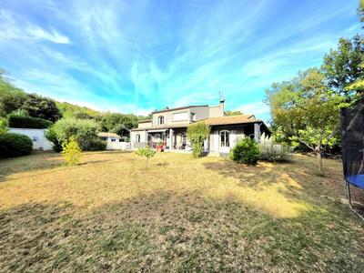 Maison de campagne - 200 m² - 6 pièces