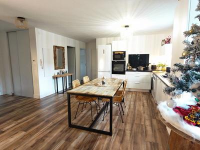 Appartement - 79 m² - 3 pièces