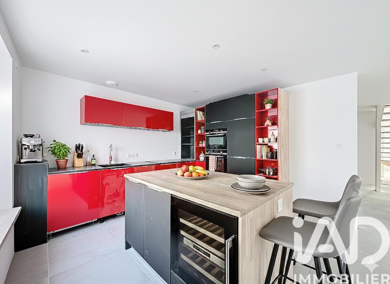 Maison - 186 m² - 5 pièces