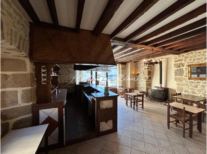 Bureau - 308 m² - 6 pièces