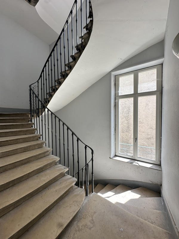 Appartement - 100 m² - 5 pièces