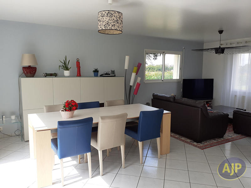 Maison - 101 m² - 5 pièces