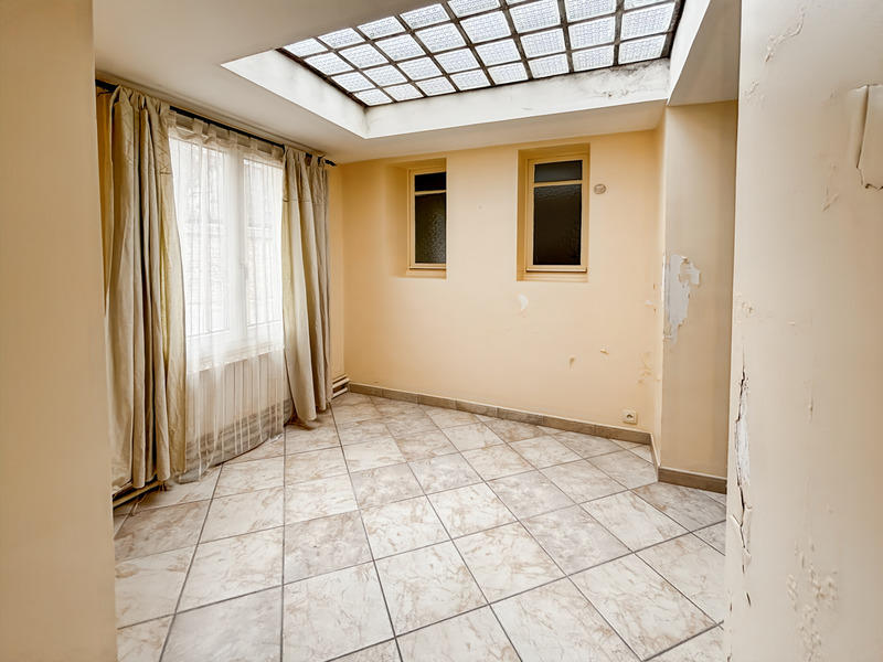 Appartement - 98 m² - 4 pièces