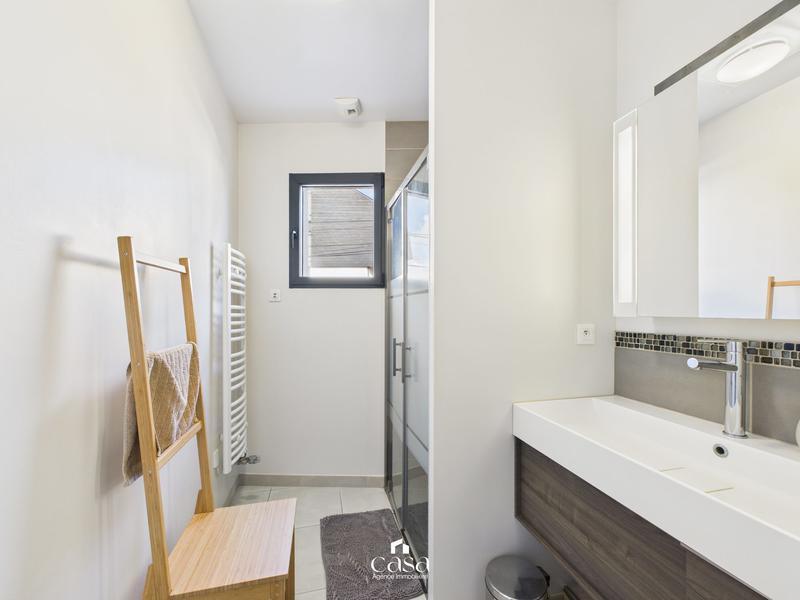 Maison contemporaine - 157 m² - 7 pièces