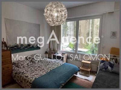 Appartement - 92 m² - 4 pièces