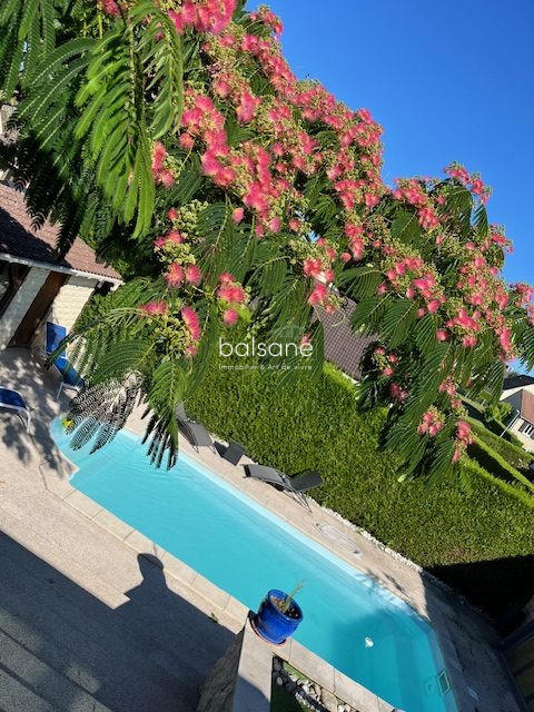 Maison - 146 m² - 6 pièces