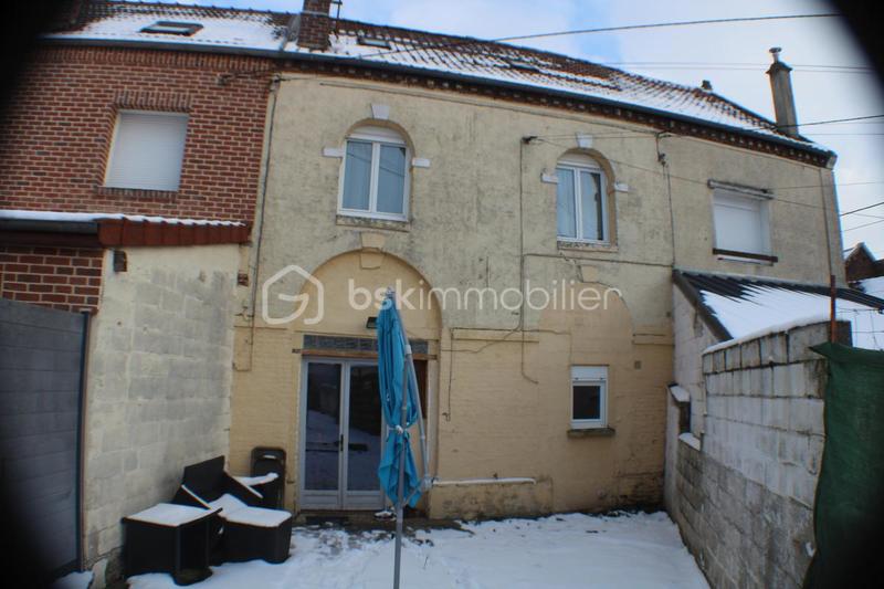 Maison - 81 m² - 5 pièces