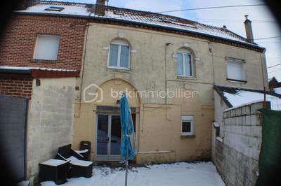 Maison - 81 m² - 5 pièces