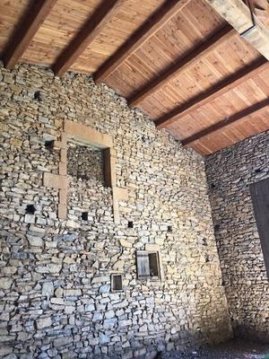 Grange - 90 m² - 1 pièce