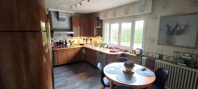 Maison - 193 m² - 7 pièces