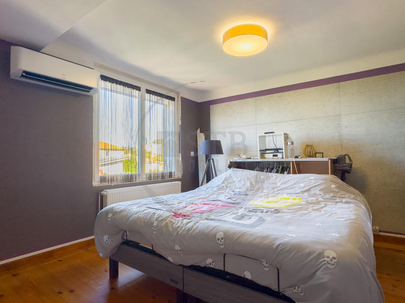 Villa - 137 m² - 7 pièces