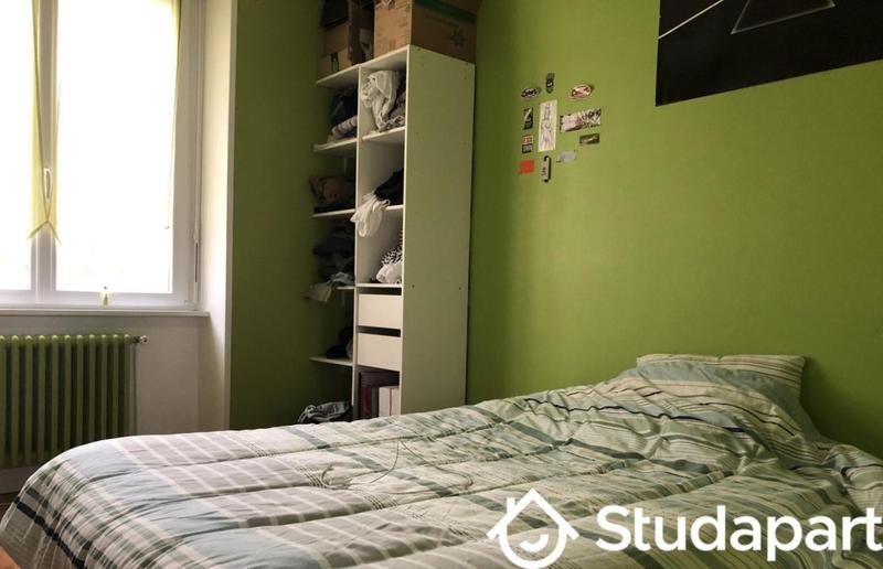 Chambre - 11 m² - 1 pièce