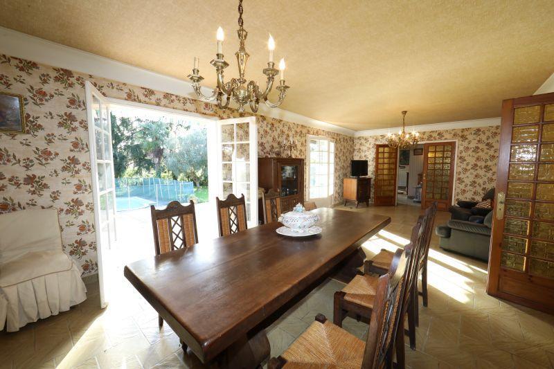 Maison - 208 m² - 7 pièces