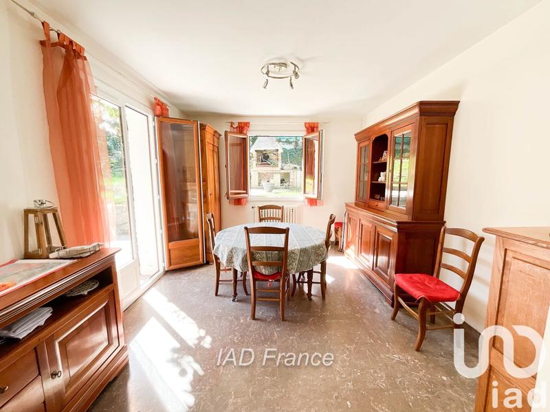 Maison - 180 m² - 8 pièces