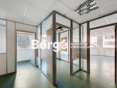 Bureau - 327 m²
