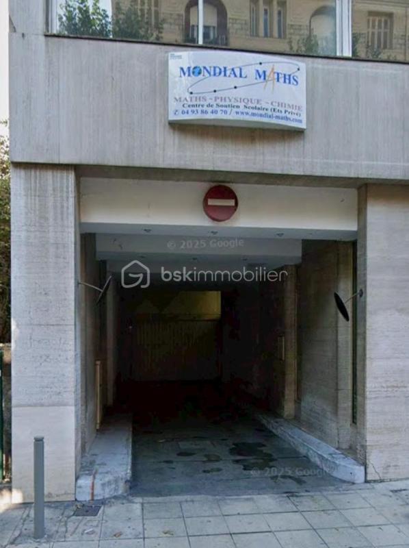 Parking - 13 m²