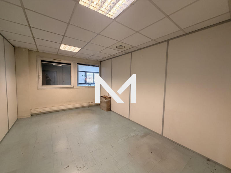 Local commercial - 95 m² - 3 pièces