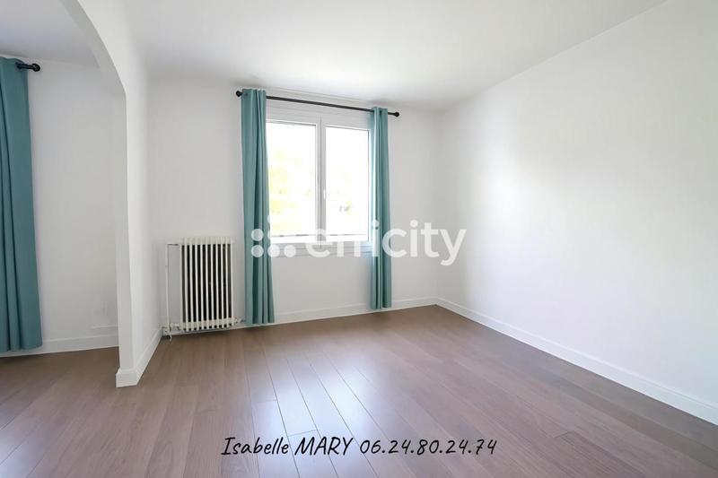 Appartement - 135 m² - 5 pièces