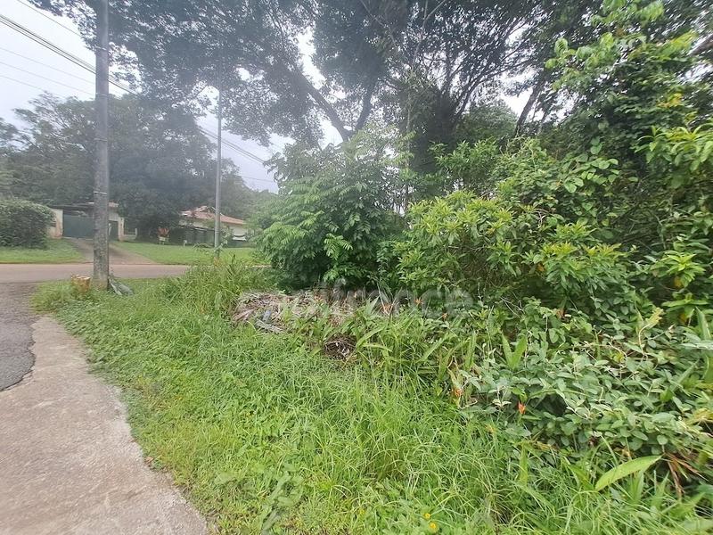 Terrain constructible - 3 444 m²