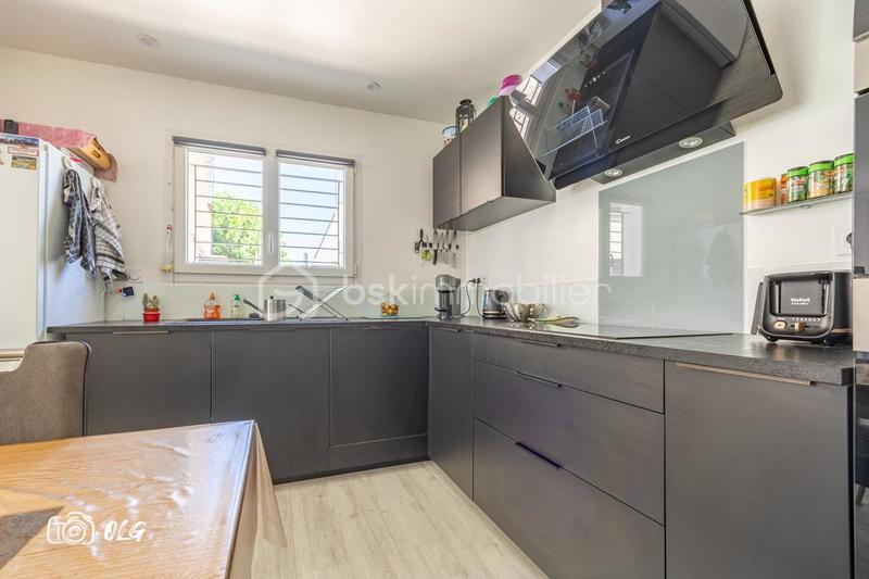 Maison - 97 m² - 5 pièces