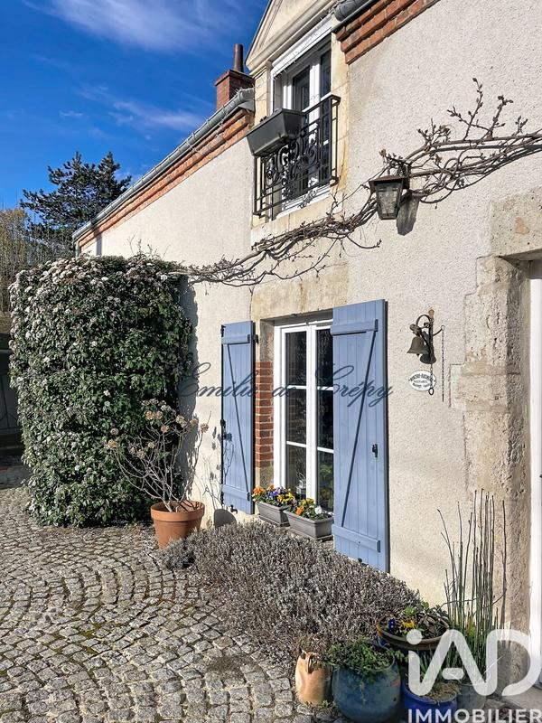 Maison - 184 m² - 9 pièces