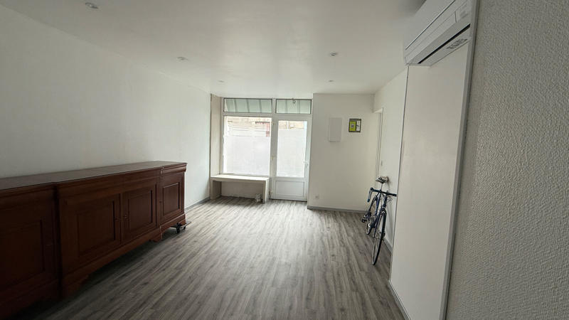 Local commercial - 53 m² - 2 pièces