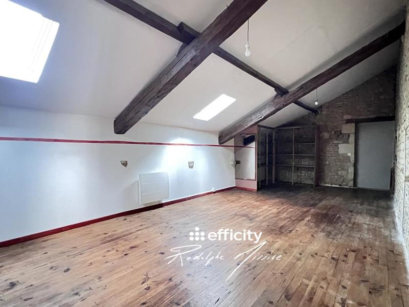 Maison - 250 m² - 10 pièces