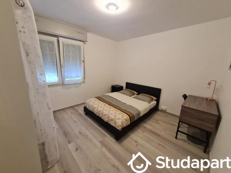 Chambre - 12 m² - 1 pièce