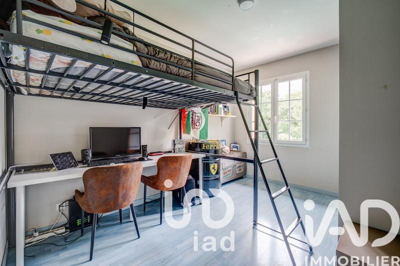 Maison - 200 m² - 9 pièces